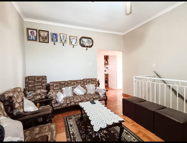 4 BEDROOM HOUSE FOR SALE IN AVOCA